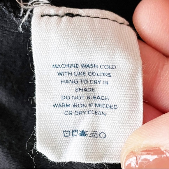 Shaina Mote Black Top - Picture 9 of 9